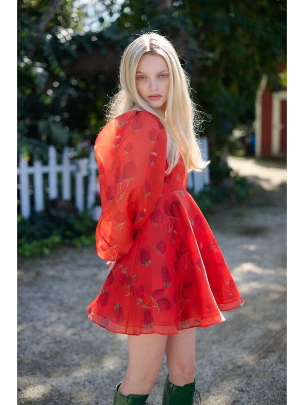 Selkie The Strawberries Princess Dress Srrawberry Print NWT Medium